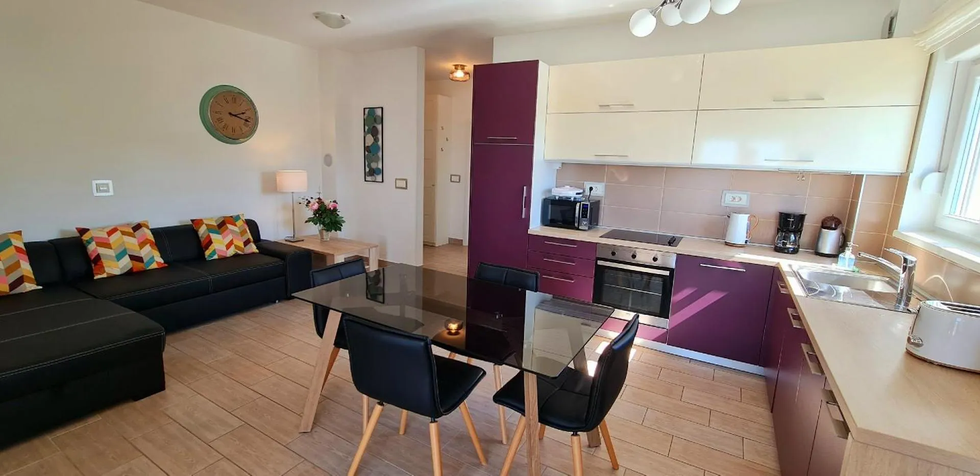 Apartments Nicolas - Beach & Sea 10M Away - Amazing Sea View! Rtina Chorvatsko